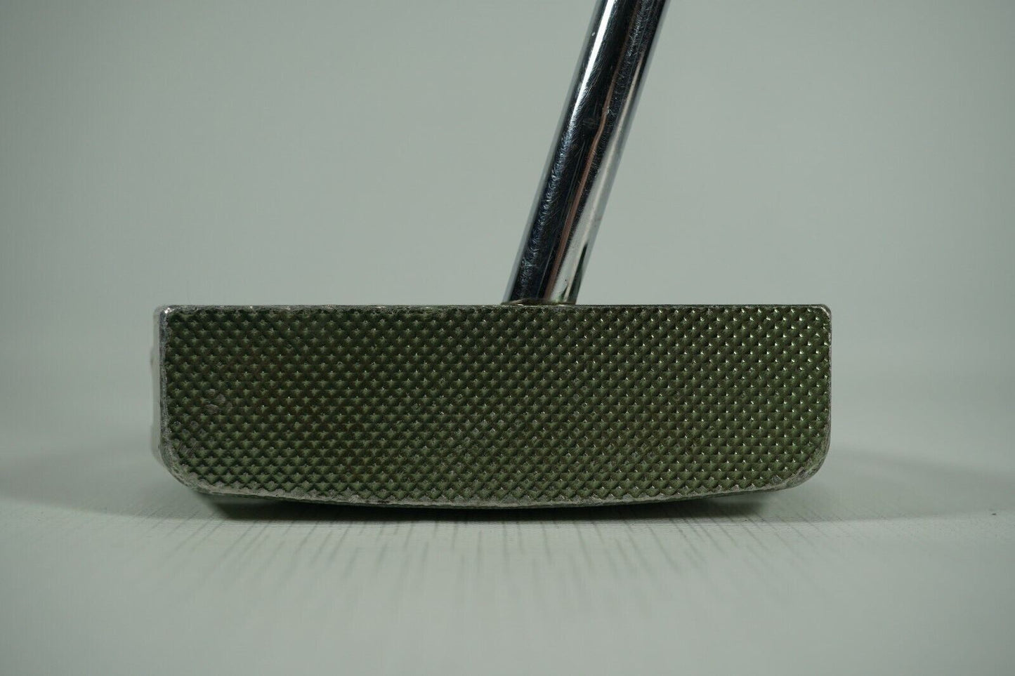 Snake Eyes Python Putter / 32"