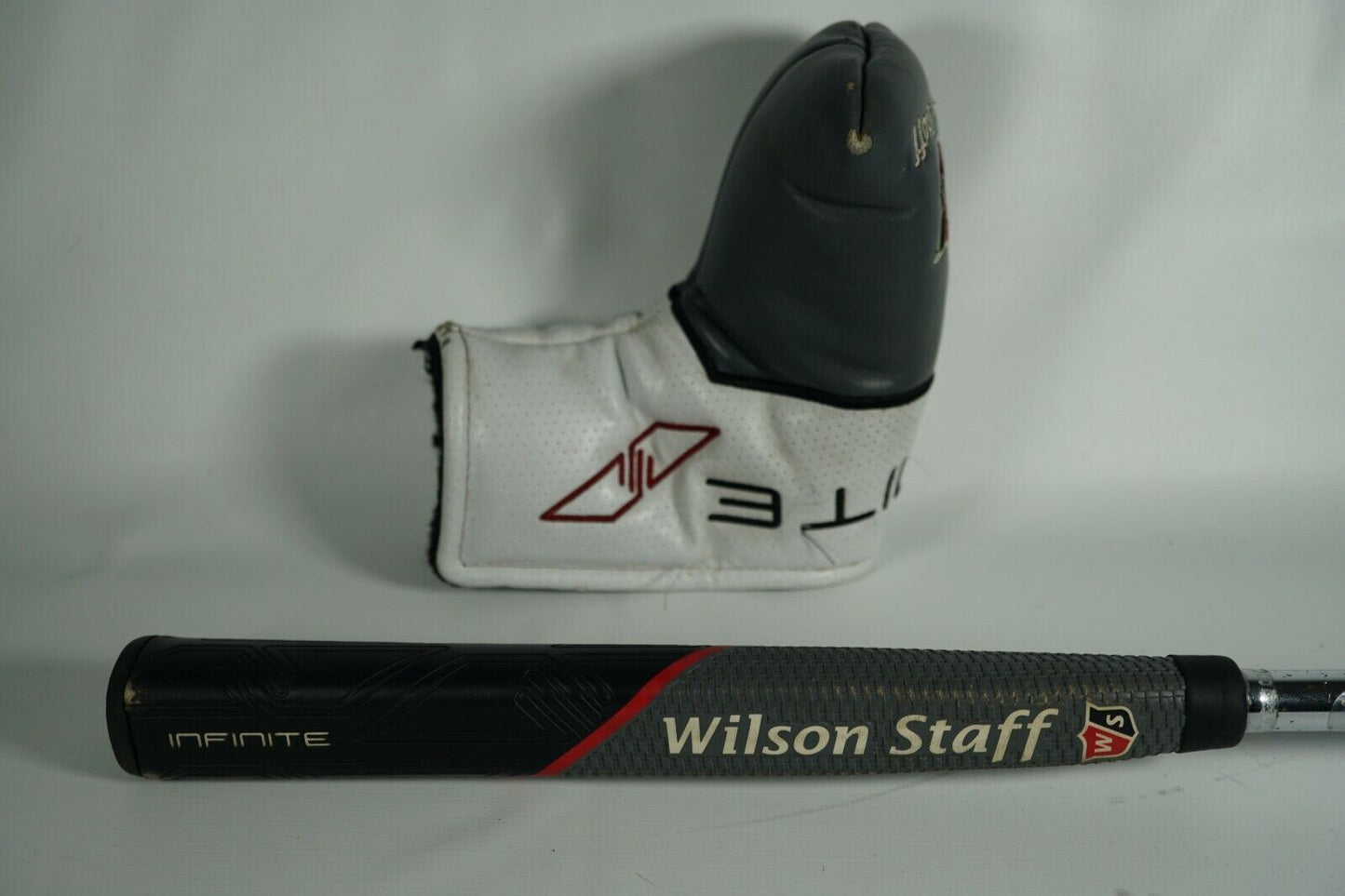 Wilson Staff Infinite Lincoln Park Putter / With Headcover / 34"