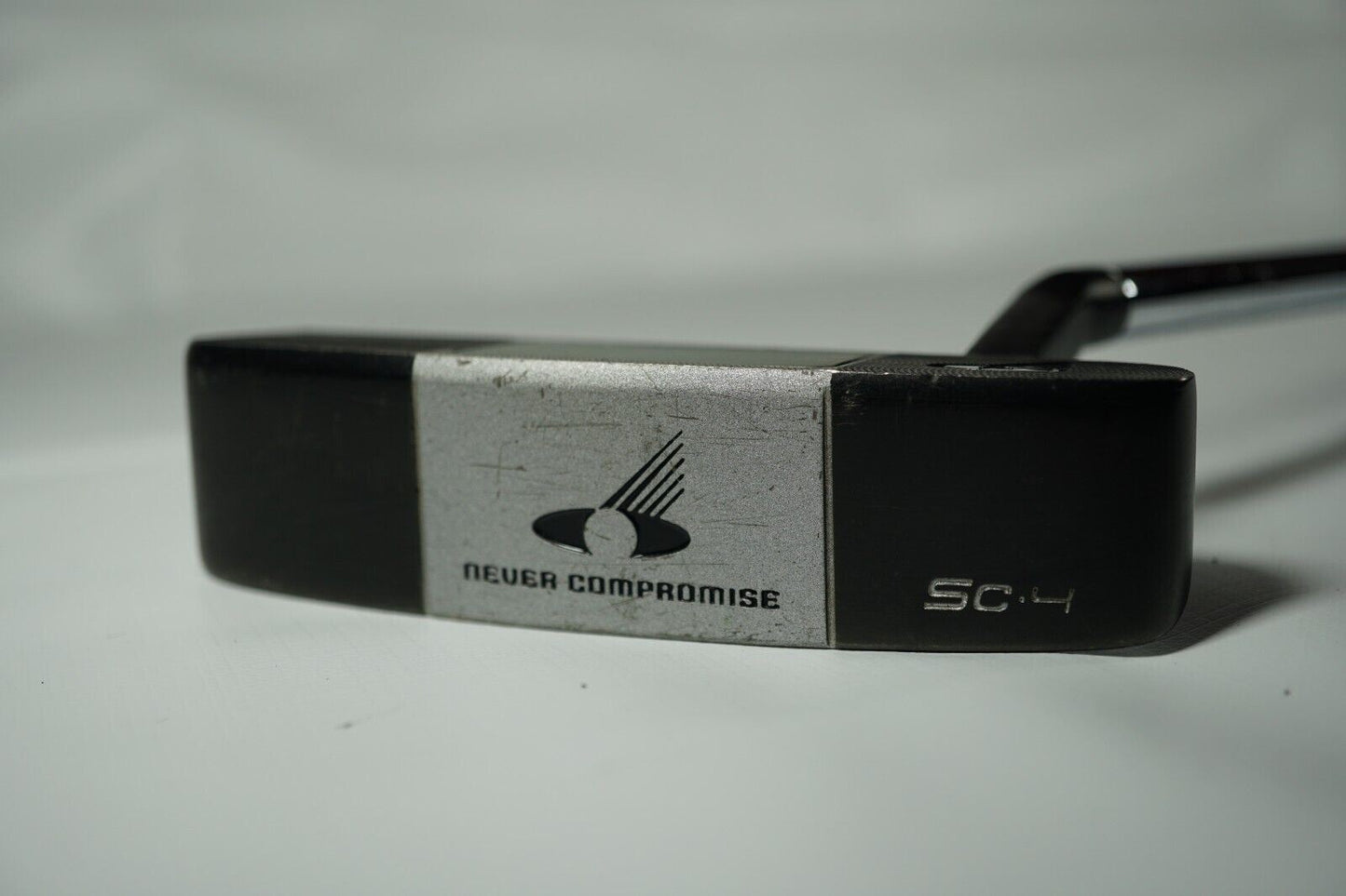 Never Compromise SC4 Putter / 35.5"