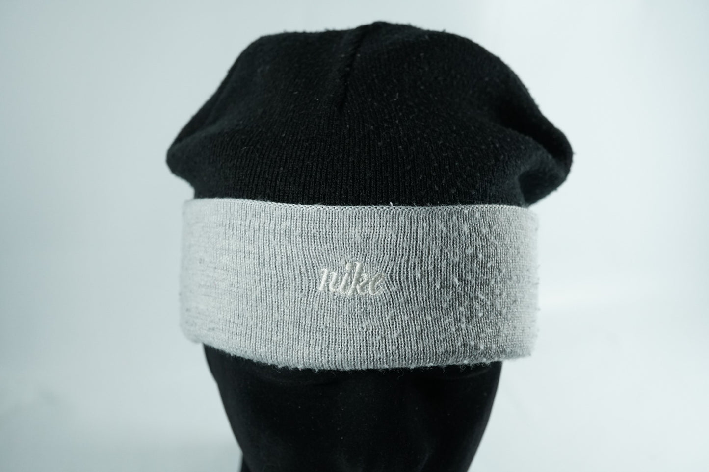 Nike Beanie / Black and Grey