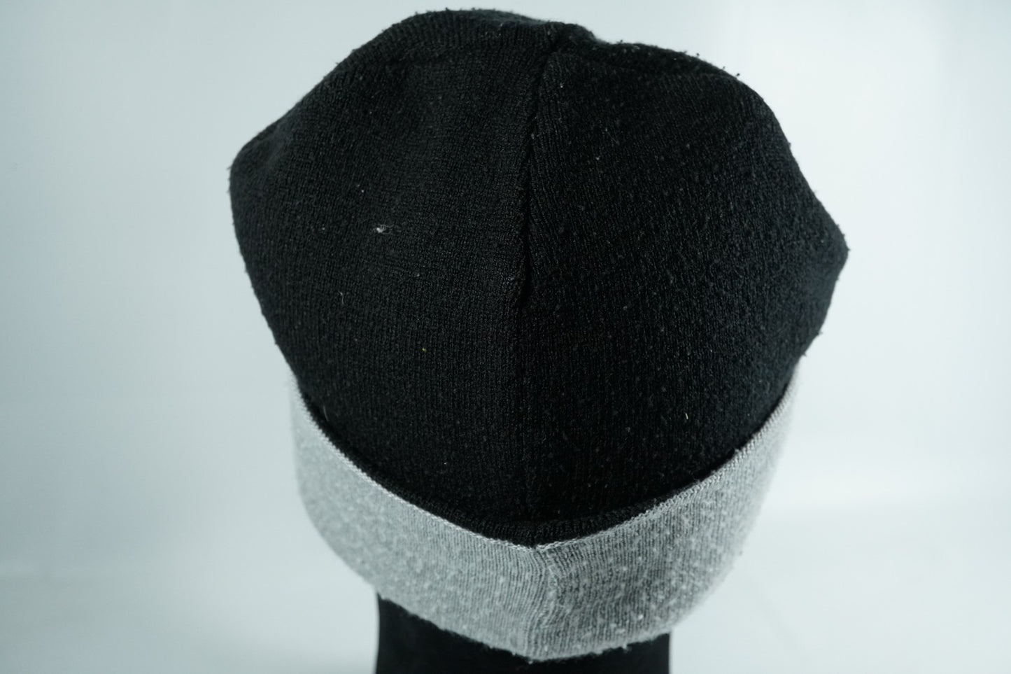 Nike Beanie / Black and Grey