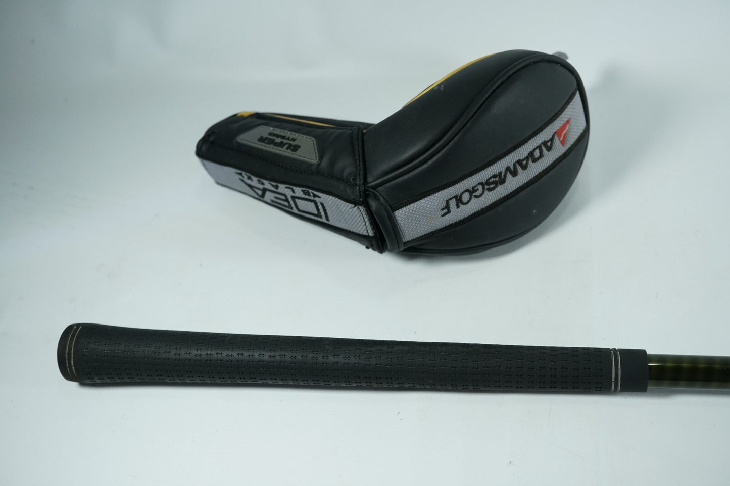 Adams Idea Black Super 4 Hybrid 21° / Regular Flex Graphite Shaft