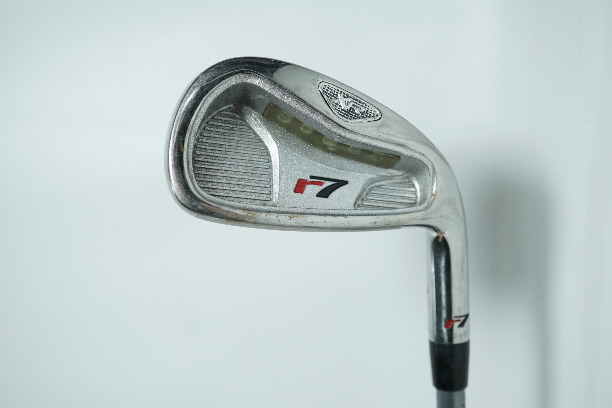 Taylormade R7 4 Iron / Reg-Flex Shaft outlets / Nice Taylormade Grip!