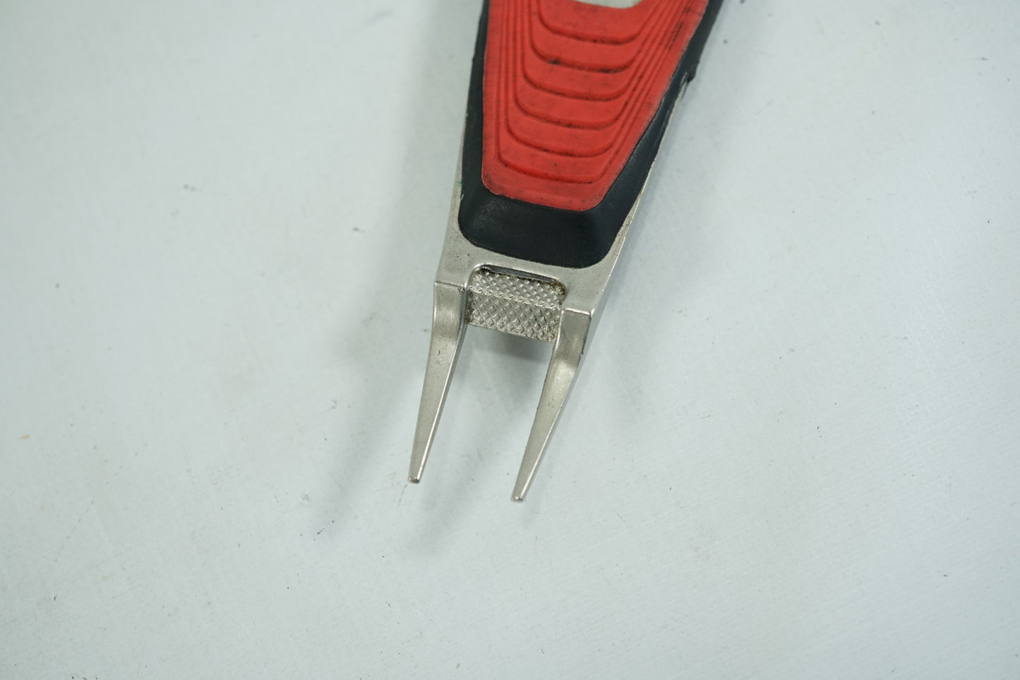 Nike Golf Divot Repair Tool / Black and Red