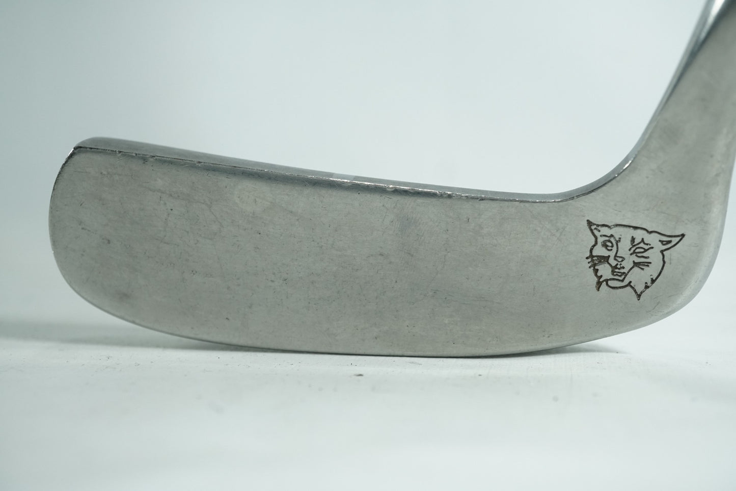 Lynx by Jerry Barber Putter / 35"