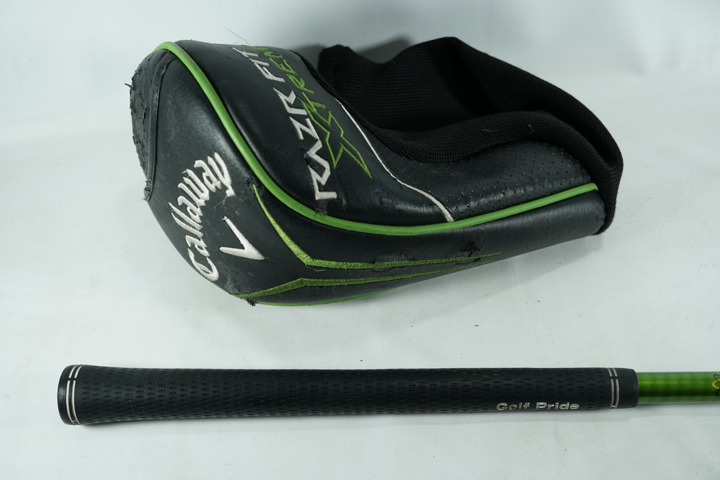 Callaway RAZR Fit Xtreme Driver 10.5° / Regular Flex Graphite Shaft / Left Hande