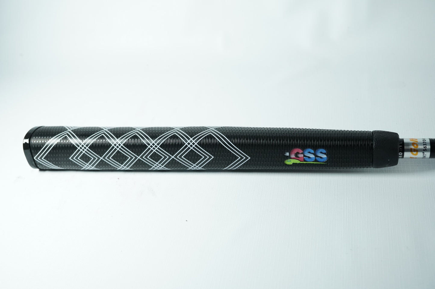 Yes! C-Groove Sophia Putter / 35.5" / New Grip