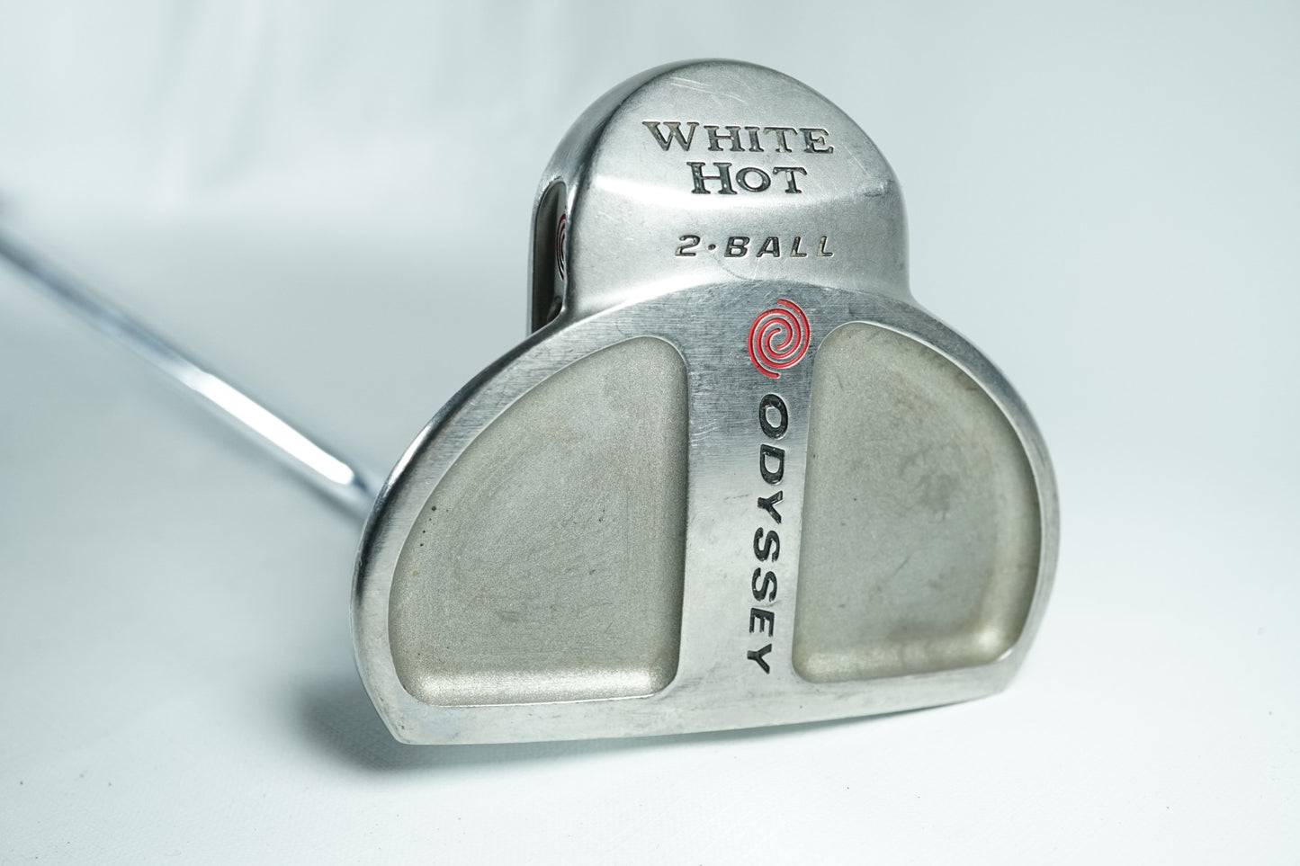 Odyssey White Hot 2 Ball Putter / 33" / New Grip