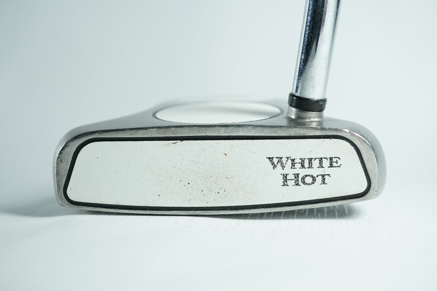 Odyssey White Hot 2 Ball Putter / 33" / New Grip