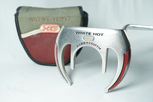 Odyssey White Hot XG Sabertooth Putter / 35"