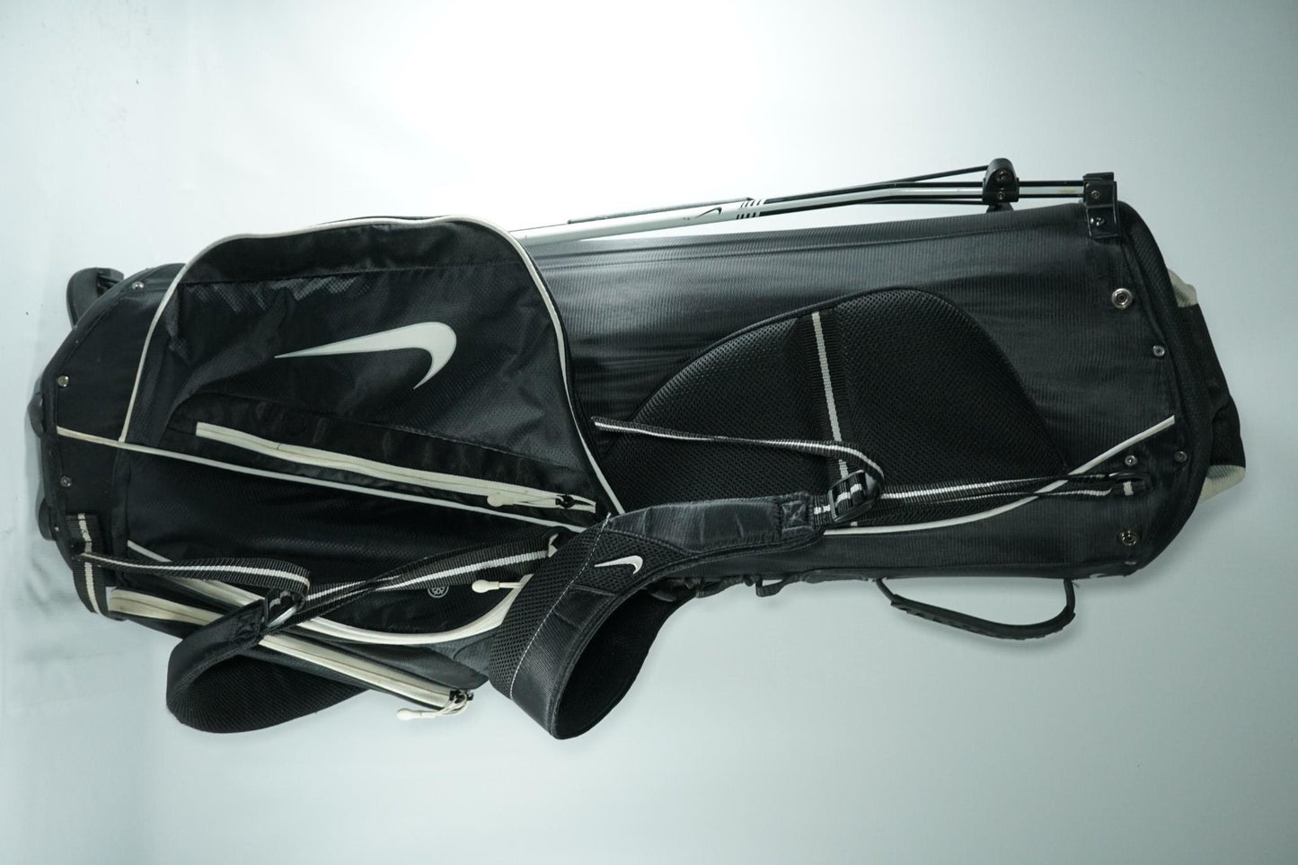 Nike Xtreme Sport IV Stand Bag / Black and White